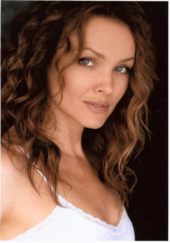 Dina Meyer's Husband: Unveiling the Life Behind the Star
