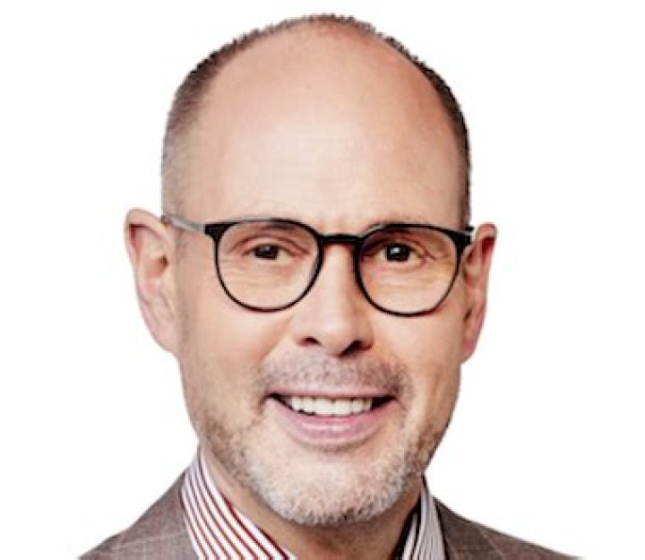 Ernie Johnson Jr.: A Deep Dive into the Life and Career of the Beloved Sports Broadcaster