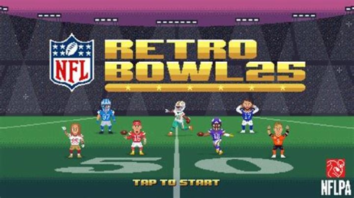 Experience the Thrill of NFL Retro Bowl 25 Android APK