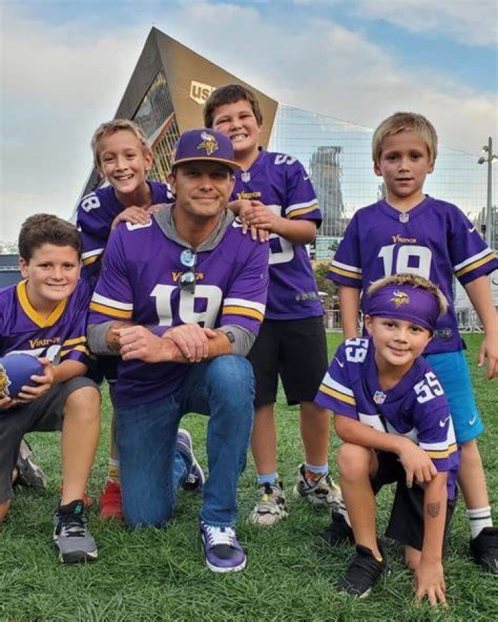 Exploring Pete Heckseth's Family Life and Career