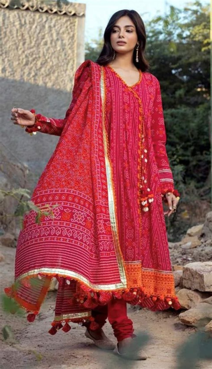 Exploring the Allure of Pakistan's Sexy Charm