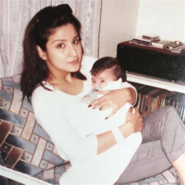 Exploring the Glamorous Journey of Maheep Kapoor Young