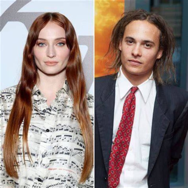 Exploring the Life of Frank Dillane's Wife: A Journey Beyond the Spotlight