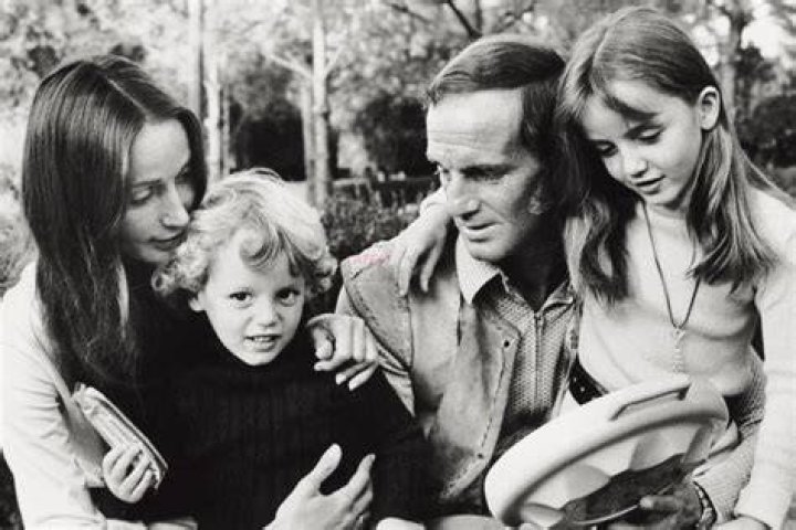 Exploring the Life of Philippine Leroy-Beaulieu and Her Children