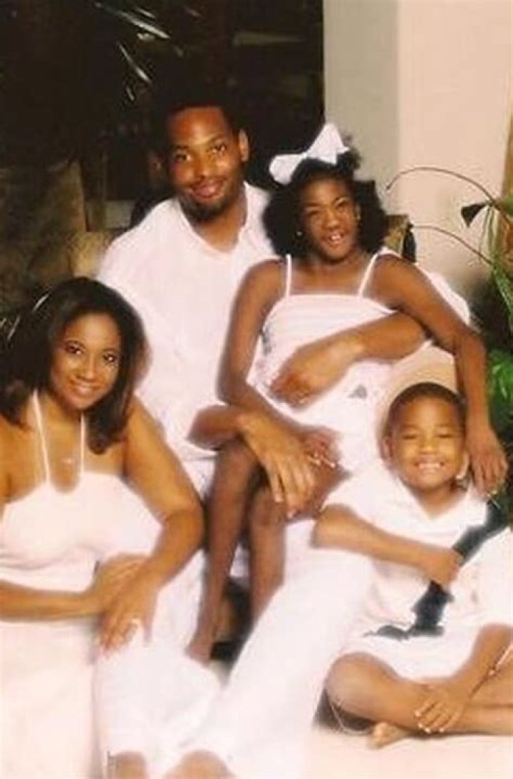 Exploring the Lives of Robert Horry and Tim Duncan: Wives and Kids