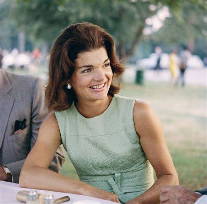 John F. Kennedy's Wife: A Comprehensive Look at Jackie Kennedy Onassis