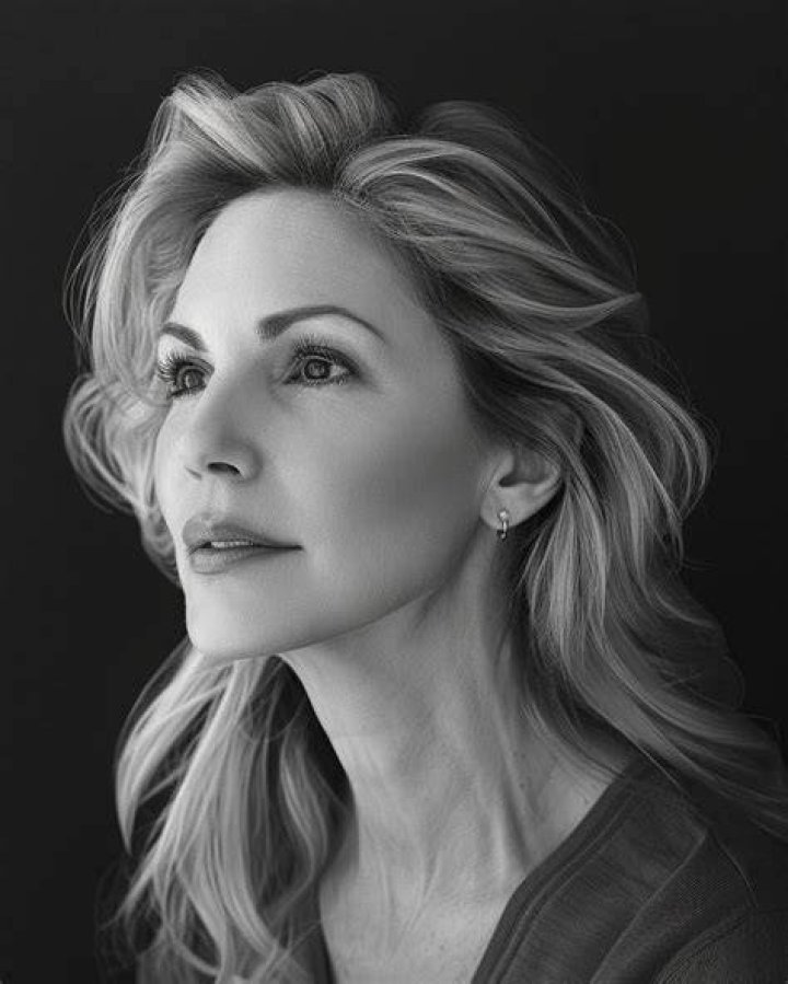 Kelly Rutherford's Net Worth: A Glimpse into Her Financial Success