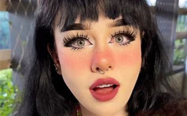 Lara Rose S: A Rising Star in the Entertainment Industry