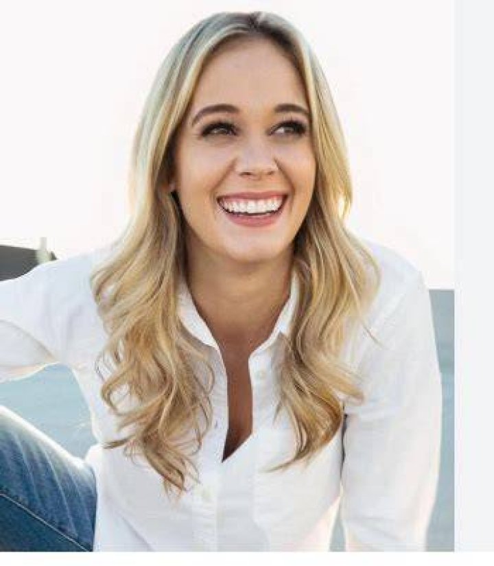 Lauren Compton: The Rising Star in the Entertainment Industry