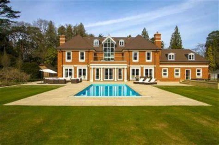 Liam Payne's Dream Homes: A Peek into His Luxurious Lifestyle