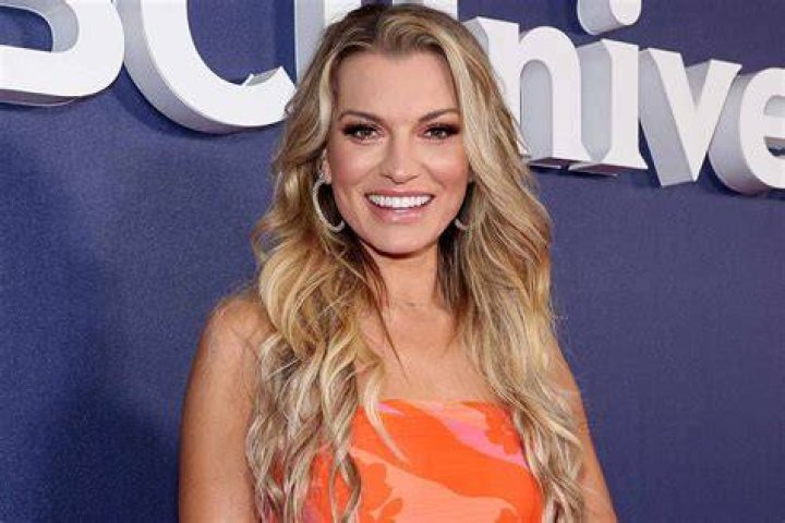 Lindsay Hubbard's Pregnancy Journey: Updates, Timeline, and Expectations