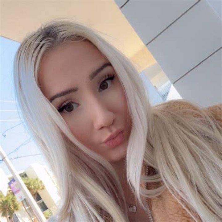 Maddiepricelol: A Rising Star in the Digital Era