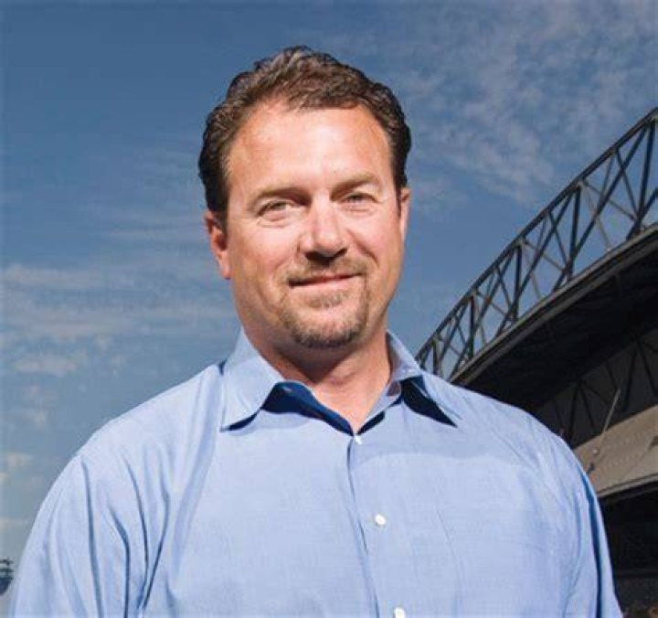 Mike Blowers Health: An In-Depth Look at His Journey, Challenges, and Achievements