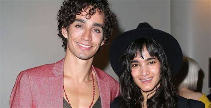 Robert Sheehan: A Closer Look at His Life and Relationships