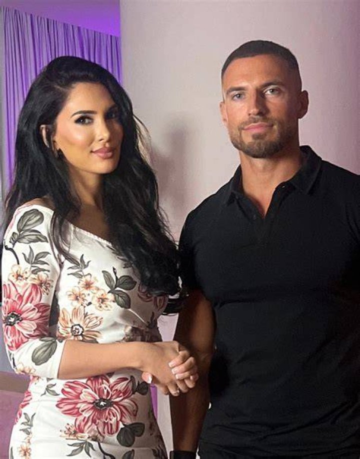 Sadia Khan's Husband: Unveiling the Mystery