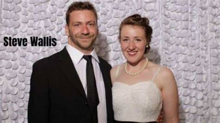 Steve Wallis' Wife: A Comprehensive Overview