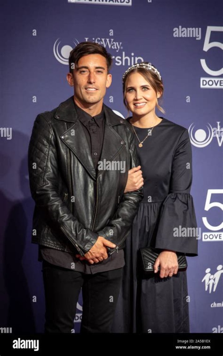 The Journey of Phil Wickham and His Wife’s Battle with Cancer