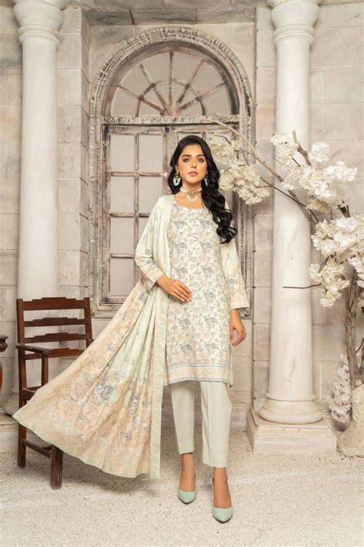 Understanding the Allure of Pakistani Fashion: A Deep Dive into the World of Pakistani Sexy Style