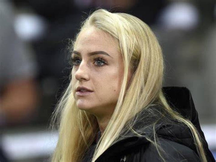 Unraveling Alisha Lehmann's Relationships: A Deep Dive