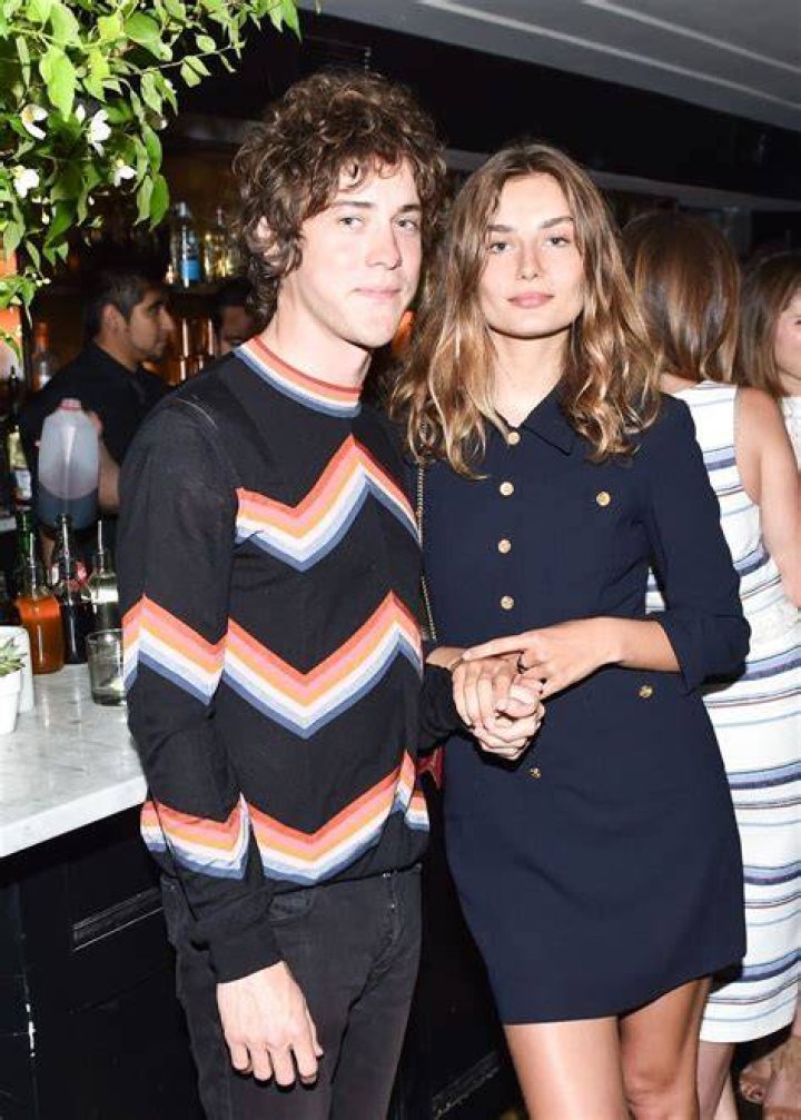 Unraveling the Mystery of Andrew VanWyngarden's Wife