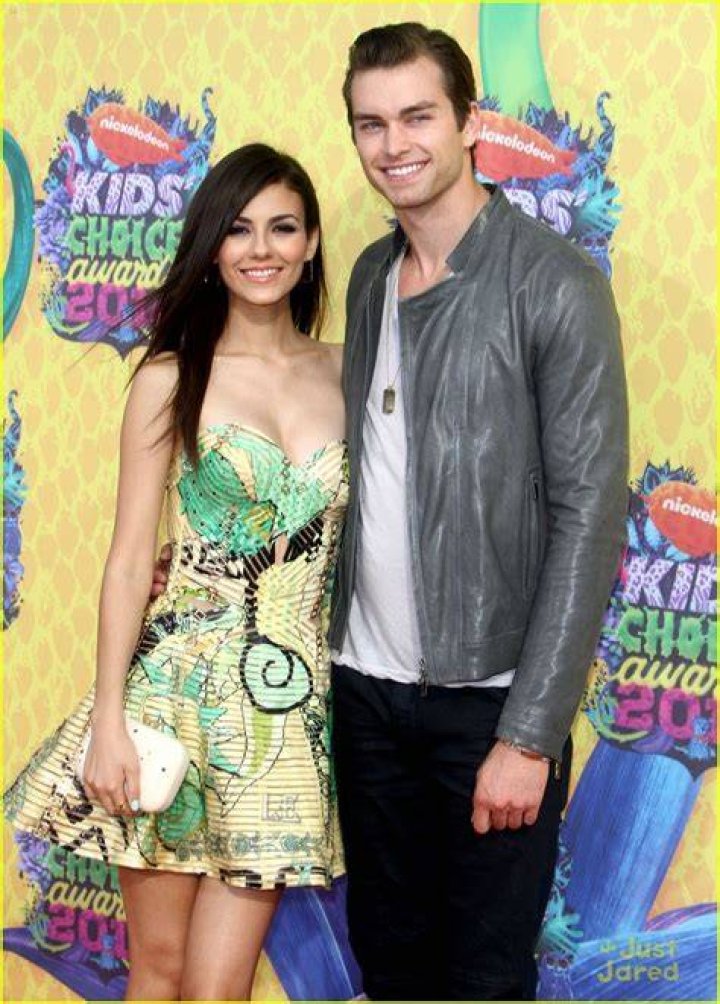 Unraveling the Mystery of Victoria Justice's Boyfriend