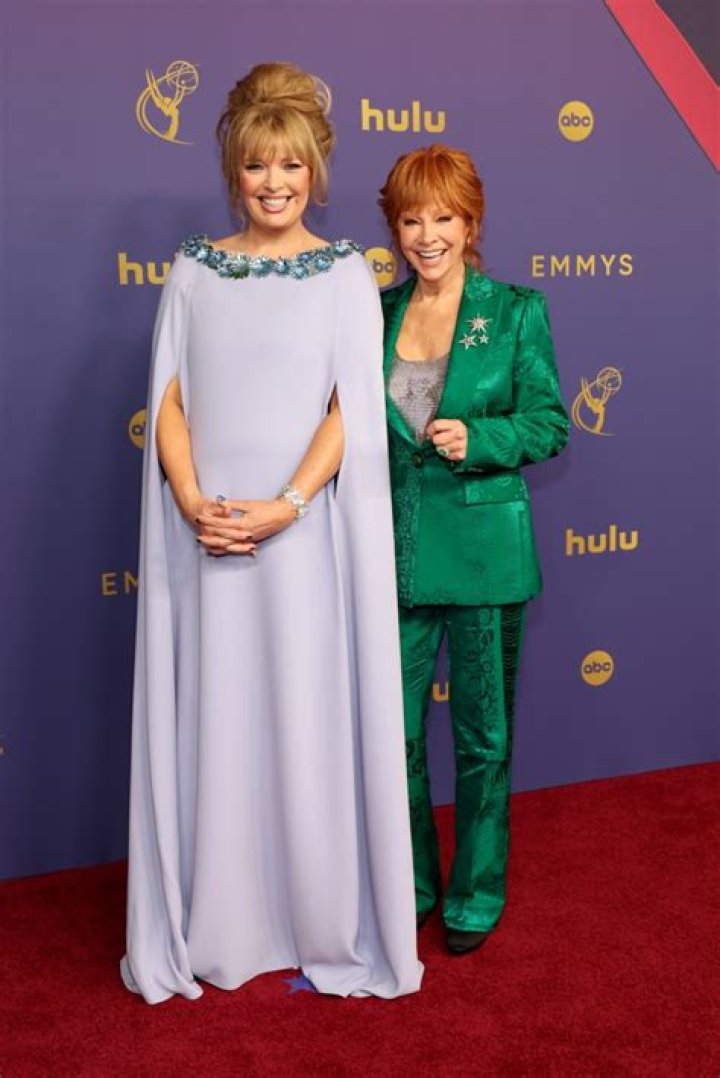 Unraveling the Mystery: Was Melissa Peterman Pregnant During Reba Season 3?