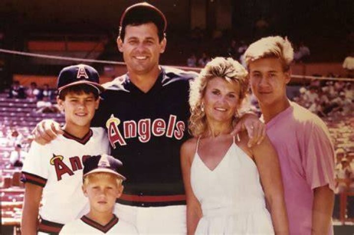 Unraveling the Personal Life of Aaron Boone: Is He Married?