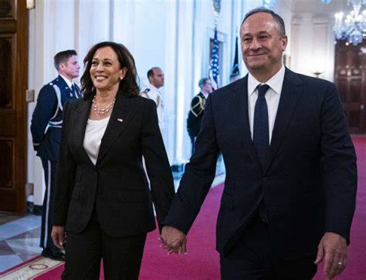 Unveiling Douglas Emhoff's Height: A Look into the Life of Kamala Harris' Husband
