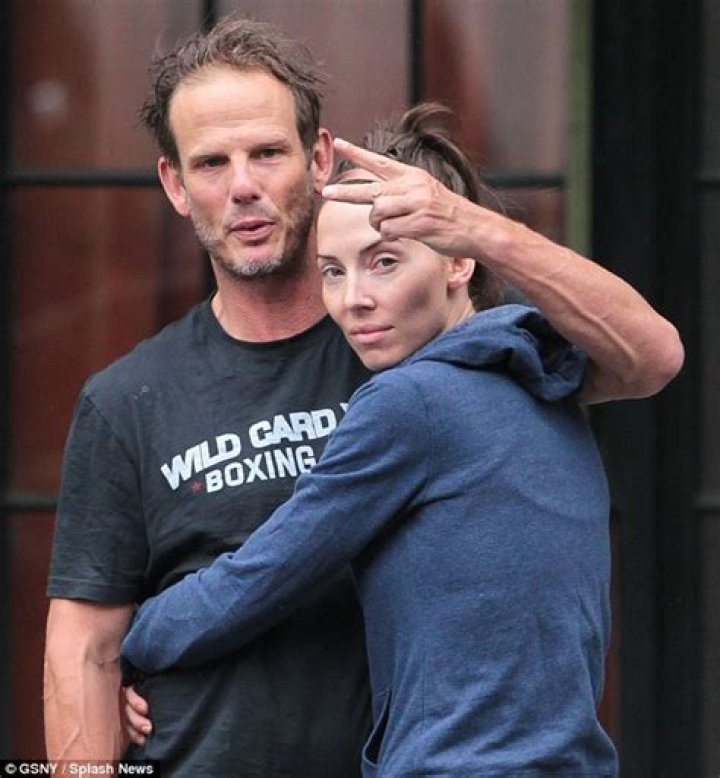 Unveiling the Heart of Whitney Cummings: Who is Her Boyfriend?
