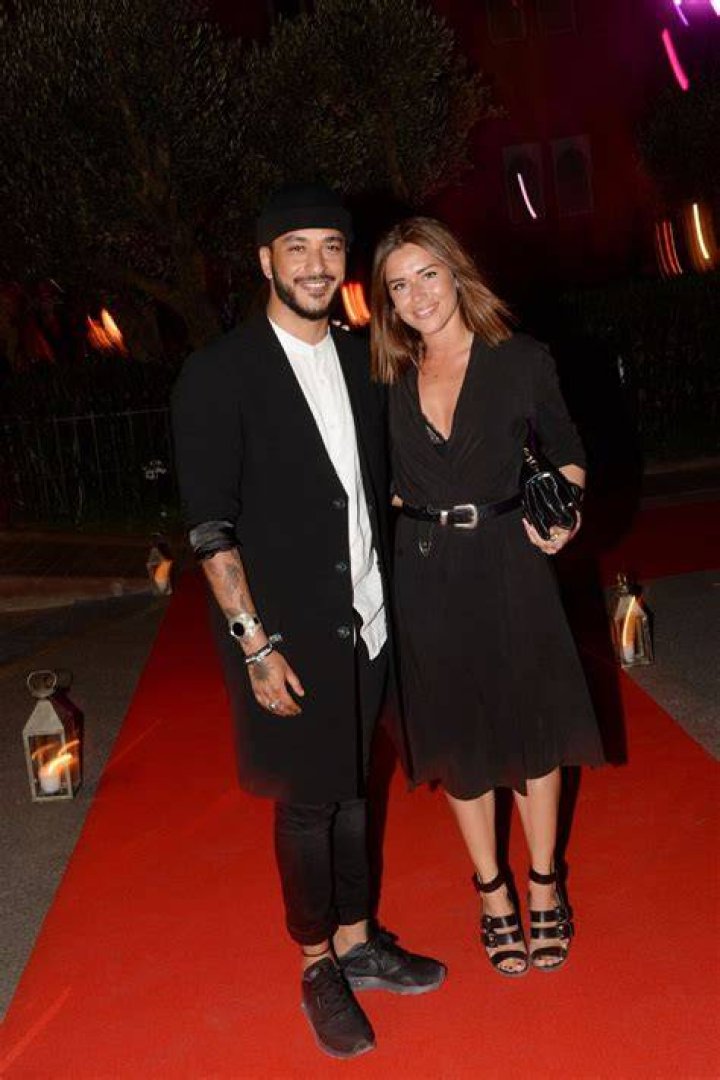 Unveiling the Life of Slimane's Wife: A Journey of Love and Partnership