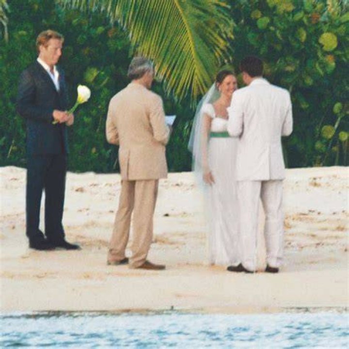 Unveiling the Magic: Ben Affleck and Jennifer Garner Wedding Pictures