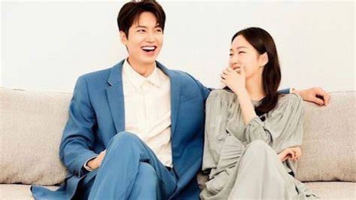 Unveiling the Relationship Status of Lee Dong Min: Is He Married?