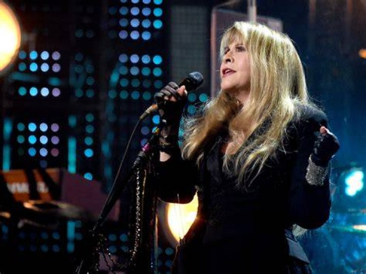 Unveiling the Talents Behind Stevie Nicks: Who is Stevie Nicks' Guitarist?
